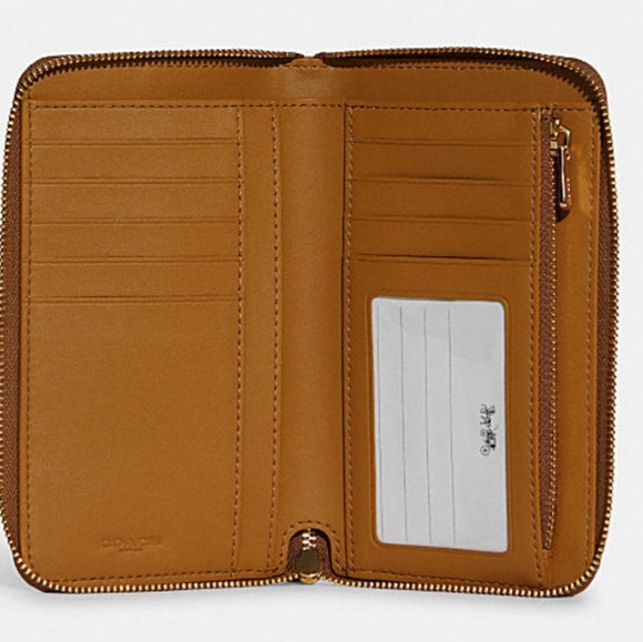 Coach Medium Id Zip Wallet With Diary Embroidery - Picture 3 of 5